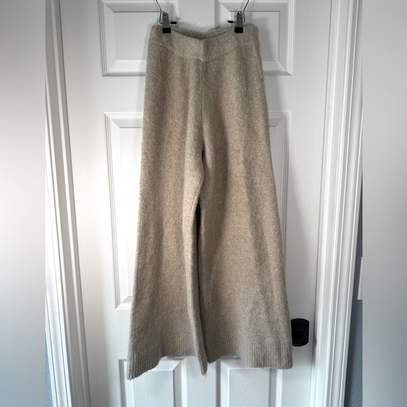 Zara Wide Leg Fuzzy Knit Pants Oatmeal Tan Causal High Rise Size Small - Picture 1 of 8
